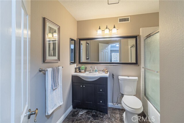 Building Photo - 1430 Tanglewood Dr