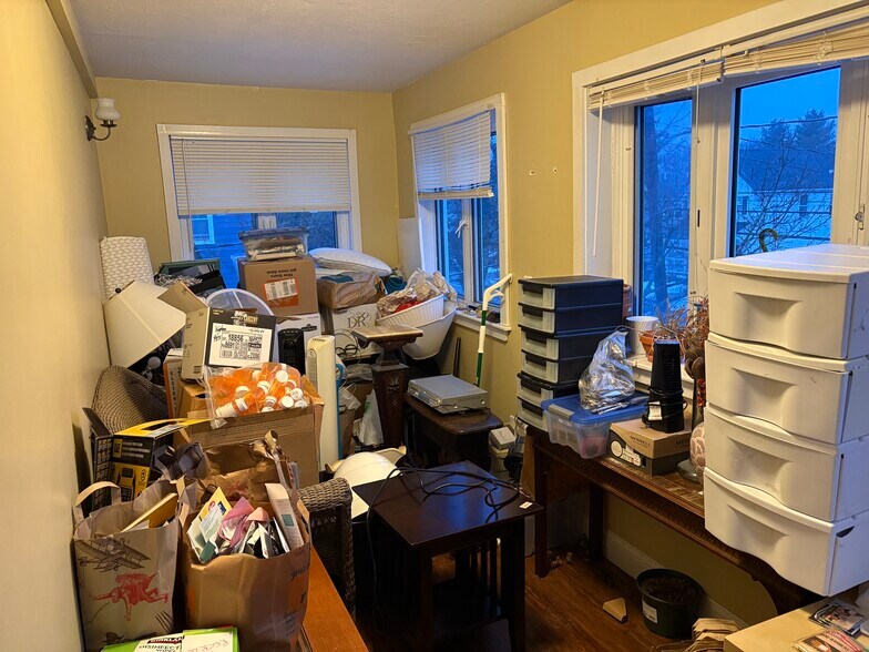 Building Photo - 312 Cherry St