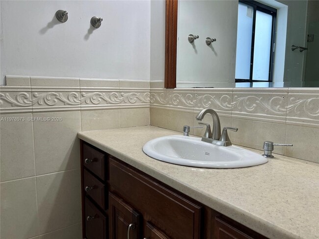 Building Photo - 11104 SW 139th Ct