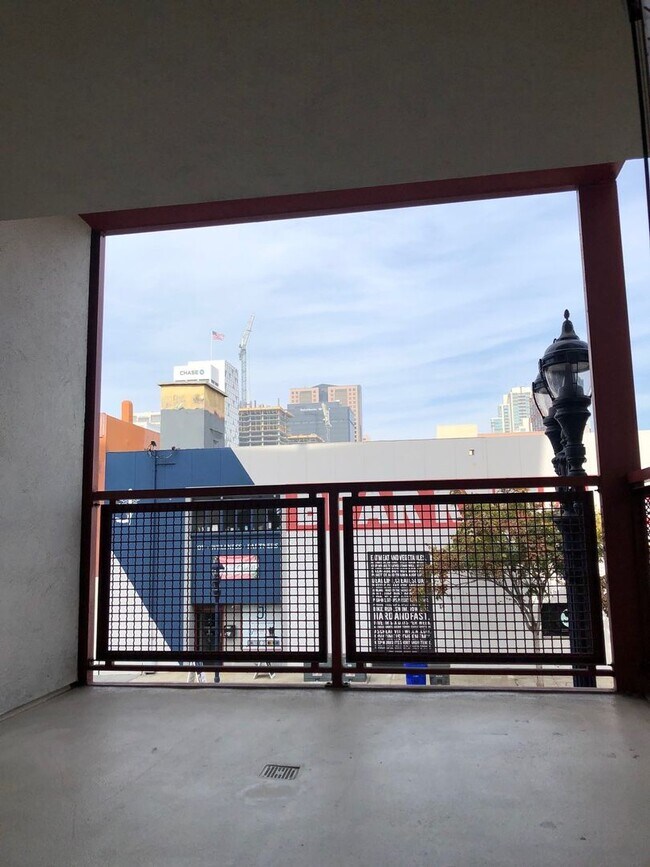 Building Photo - 875 G St