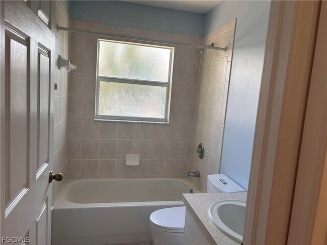 Building Photo - 4620 Varsity Cir