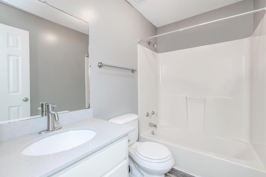 Building Photo - Reserve at Whiskey Creek