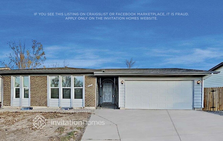 Primary Photo - 5430 Crystal St