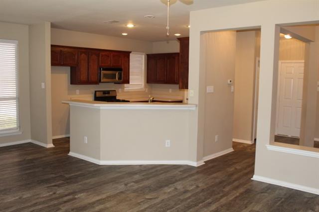 Building Photo - 2741 Lynx Ln