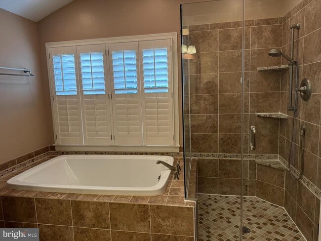 Building Photo - 2181 Wolftrap Ct