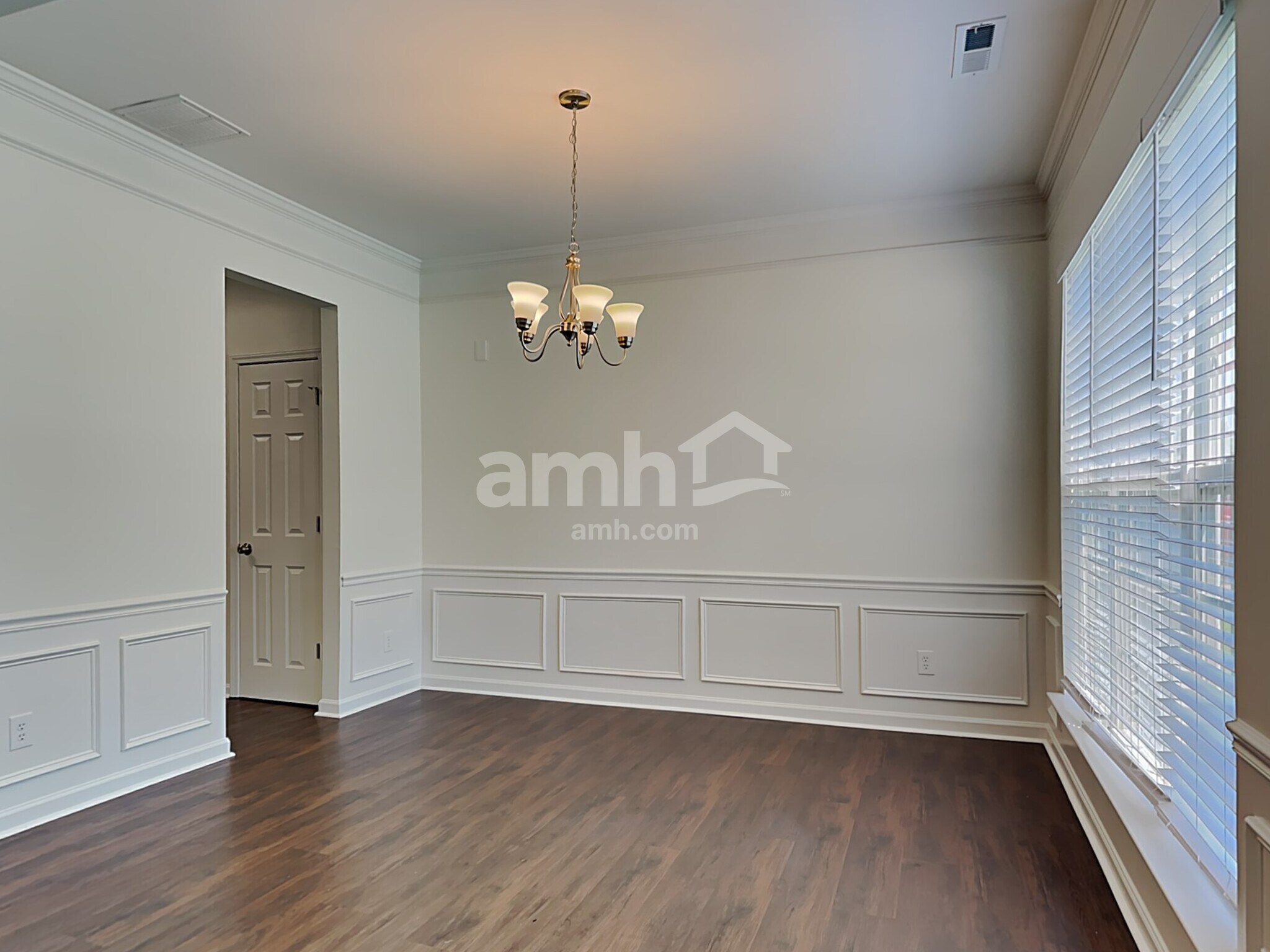 Building Photo - 1575 Pondhaven Dr