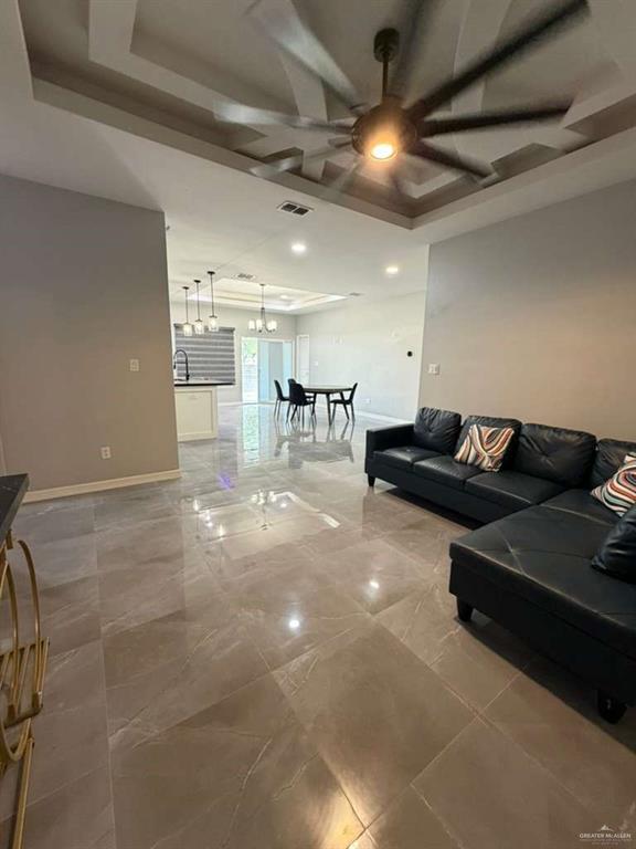 Building Photo - 17 S Elevation Dr