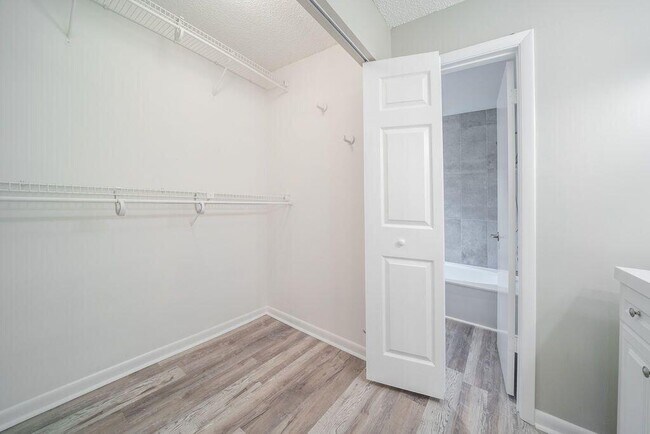Building Photo - 12969 Pennypacker Trail