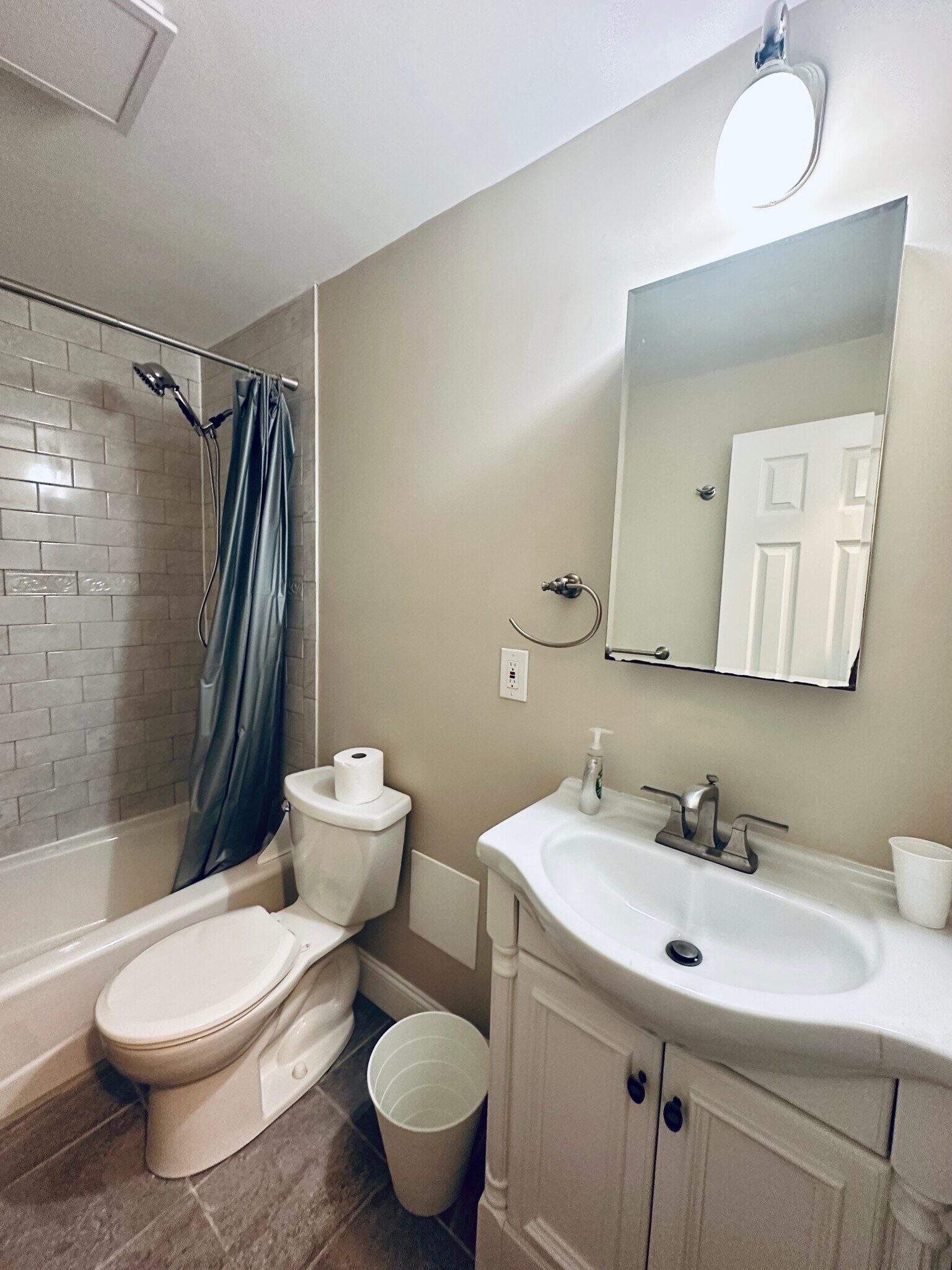 Building Photo - 39 South St