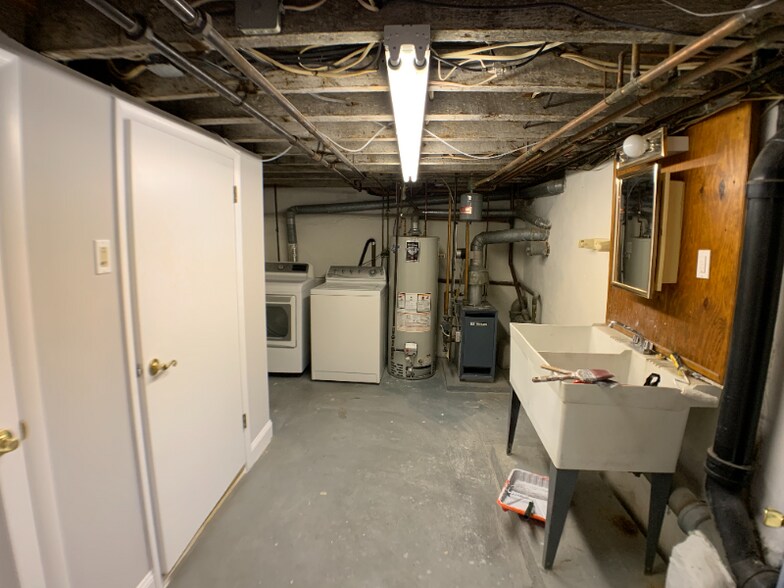 Building Photo - 1905 Fitzgerald St