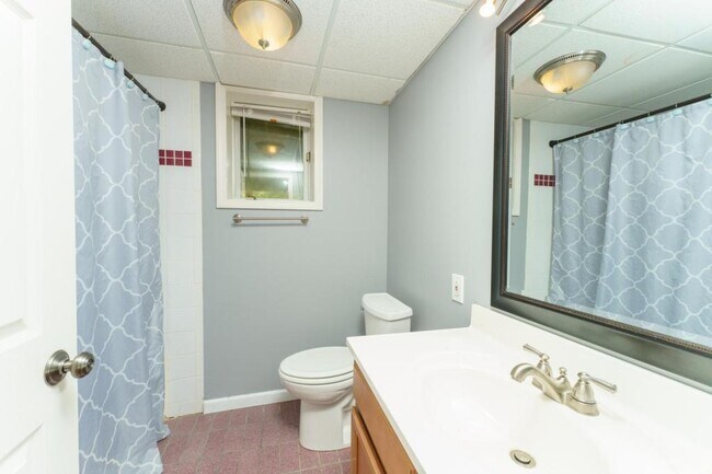 Building Photo - 3620 Zimmer Rd