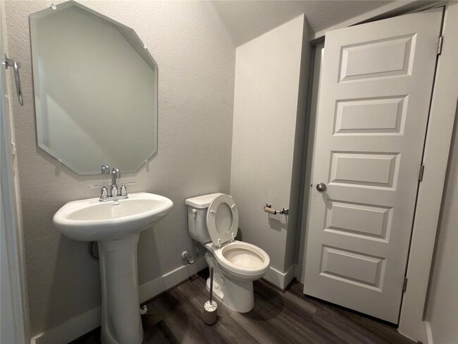 Building Photo - 7312 Acela Trl