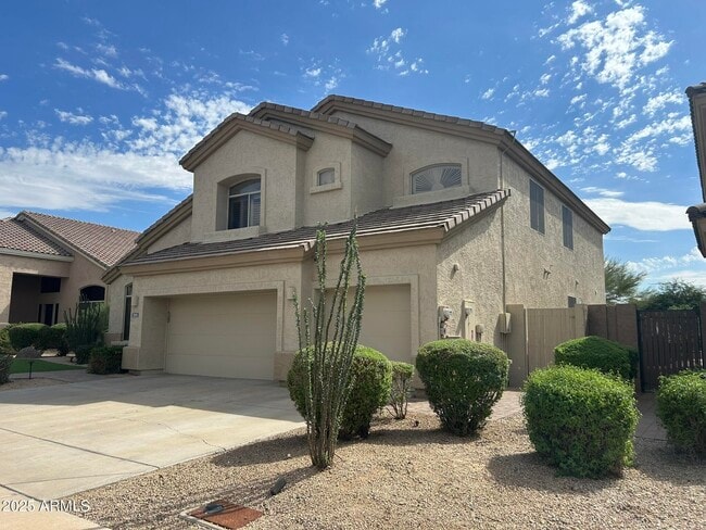 Building Photo - 7215 E Whistling Wind Way