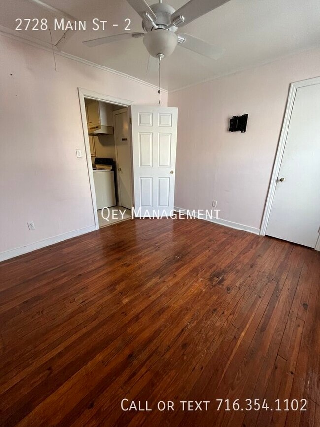 Building Photo - 2728 Main St