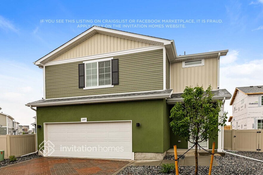 Building Photo - 3377 Streamwood Dr