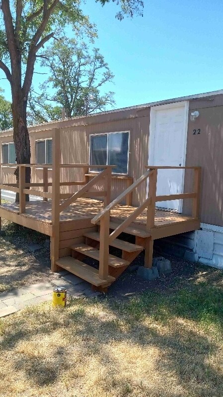 Building Photo - 200 W 1st St