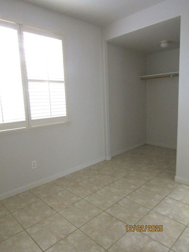 Building Photo - Beautiful 4 Bed 3 Bath Single Family Home in Santa Rosa- $3,250 per month!