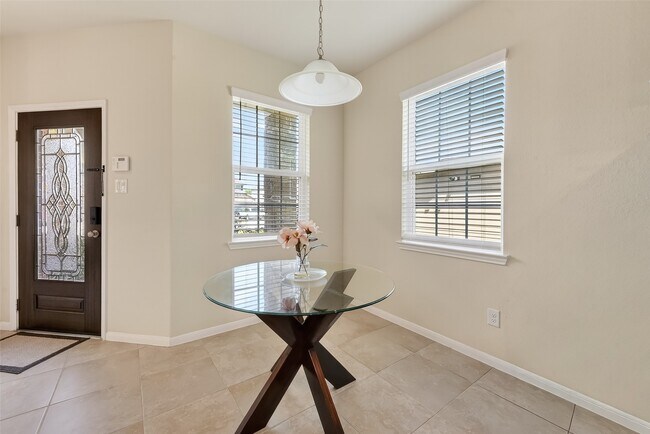 Building Photo - 6215 Prince Pl Dr