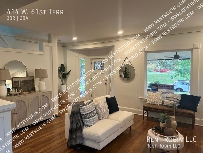 Building Photo - 414 W 61st Terrace