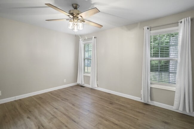 Building Photo - 1841 Darlington Dr