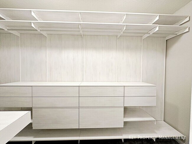 Building Photo - 6033 Torciano St