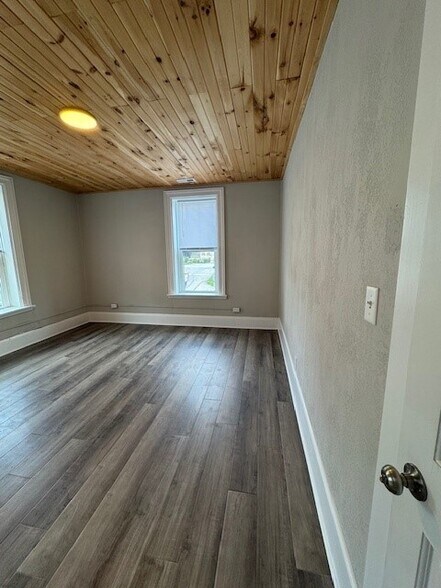 2nd Bedroom - 186 E Winter St