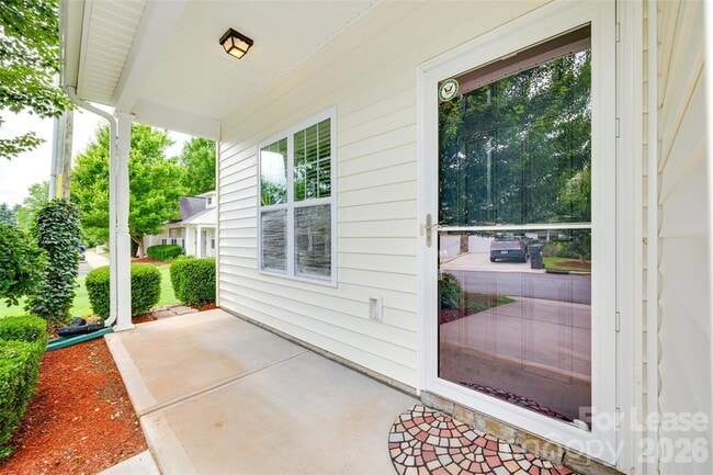 Building Photo - 1430 Harpers Inlet Dr