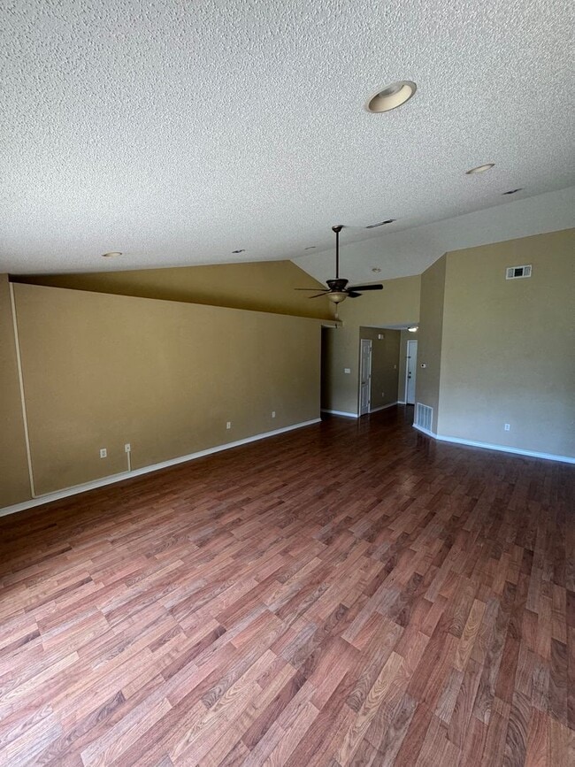 Building Photo - 3129 Border Creek Dr