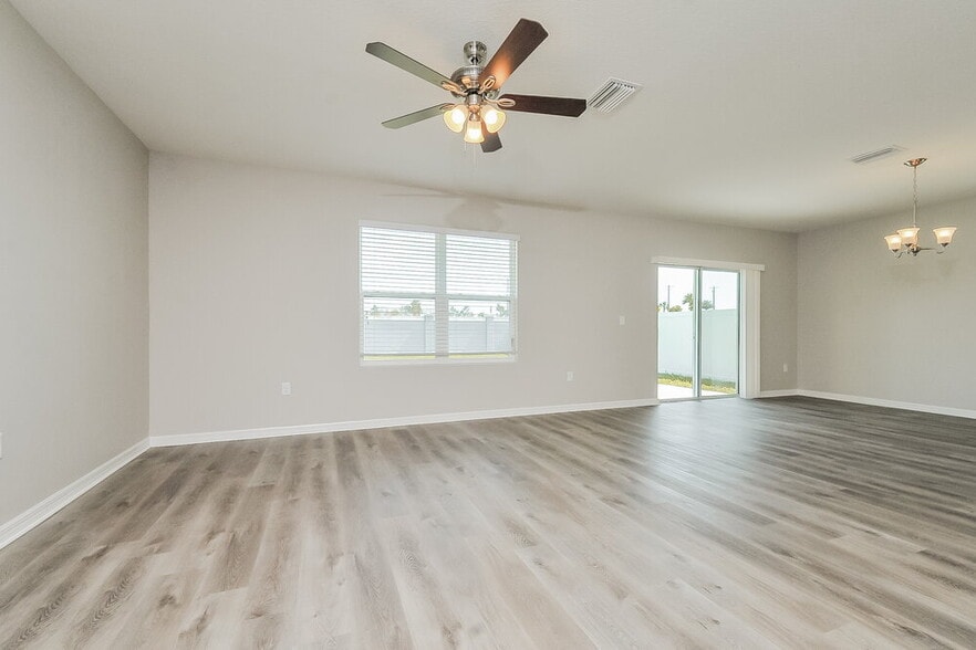 Building Photo - 10257 Geese Trail Cir