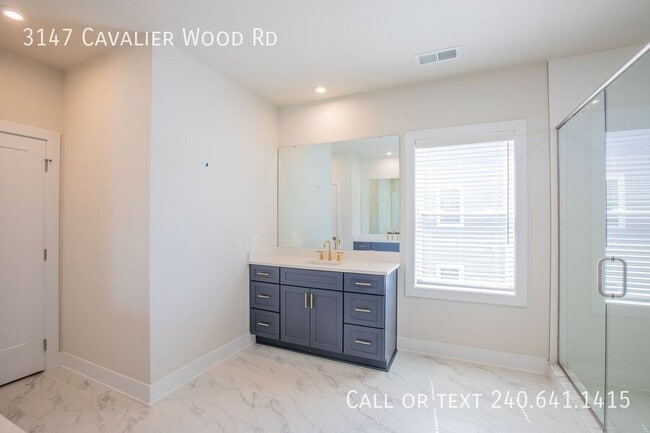 Building Photo - 3147 Cavalier Wood Rd