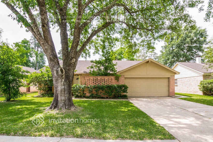 Building Photo - 6946 Maple Fox Dr