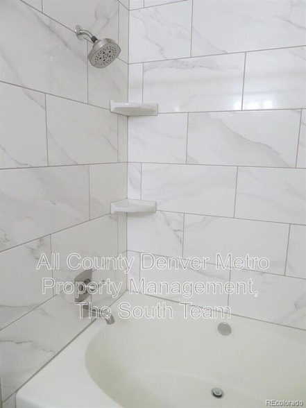 Building Photo - 7394 S Alkire St