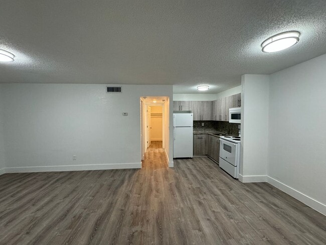 Building Photo - Fillmore Garden LLC