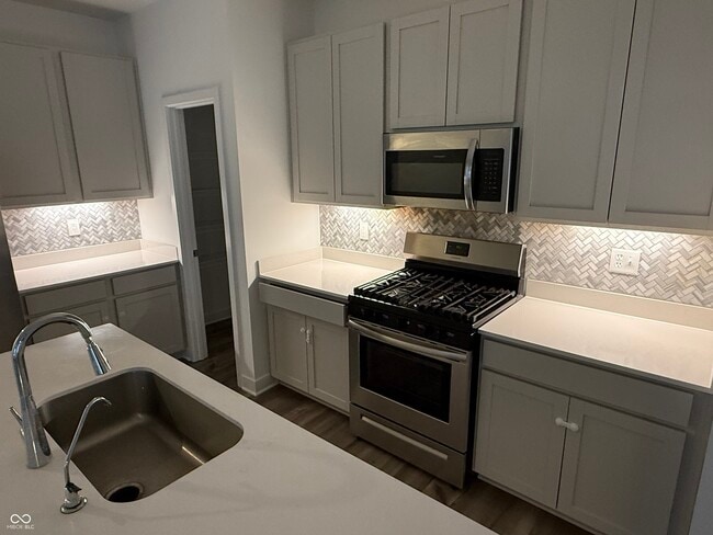 Building Photo - 10240 Samerton Ln