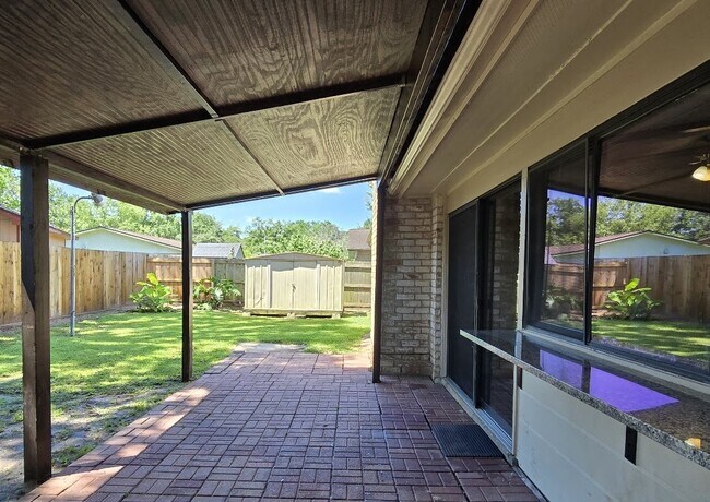 Building Photo - 4055 Cypressdale Dr