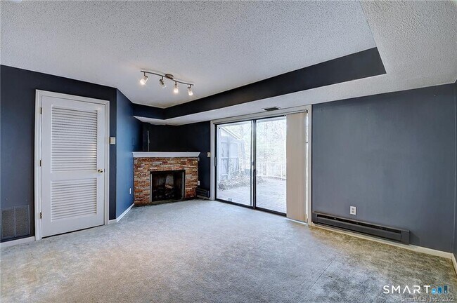 Building Photo - 334 Conestoga Way