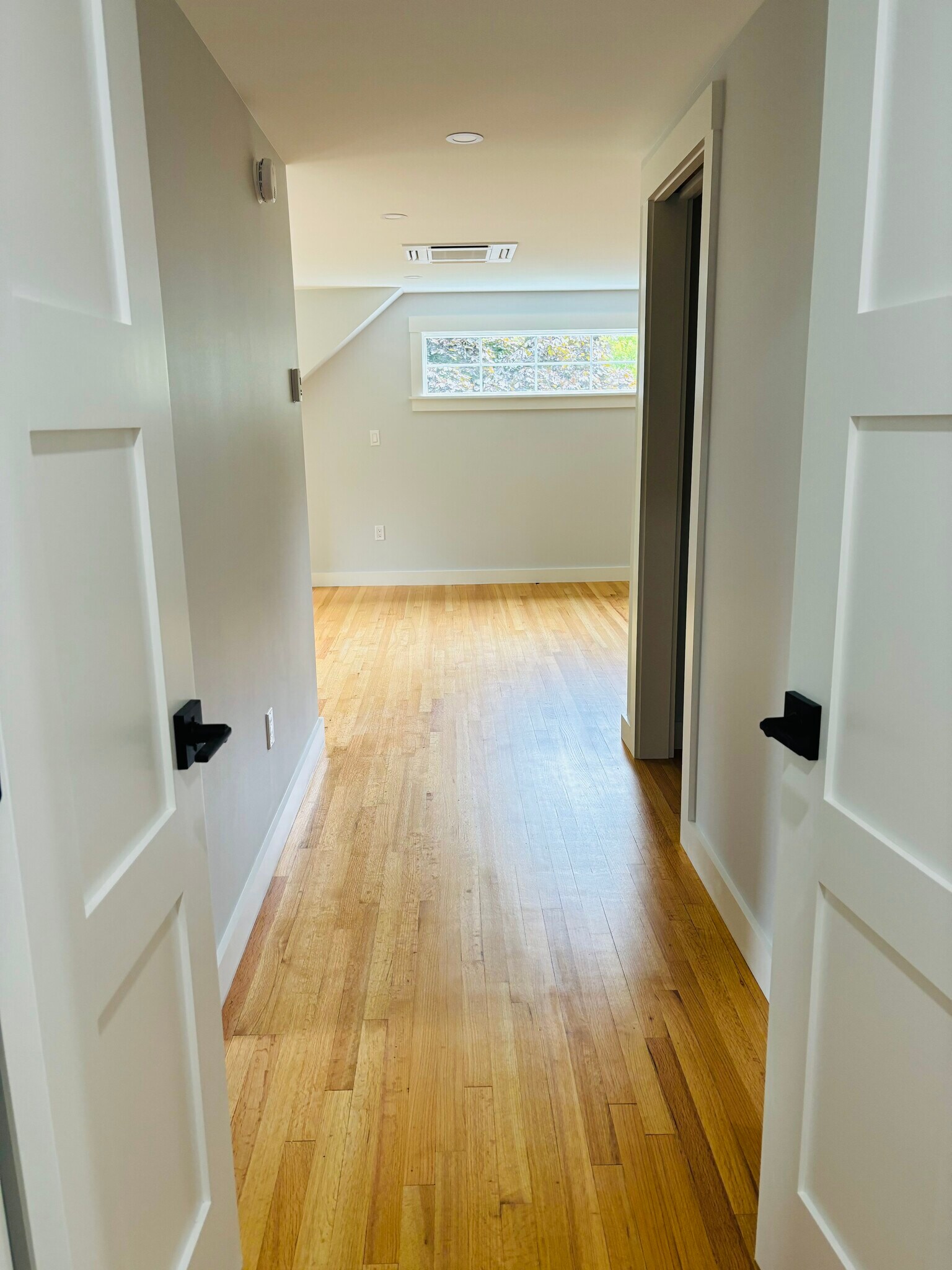 Primary Bdrm - 289 Sligo Rd