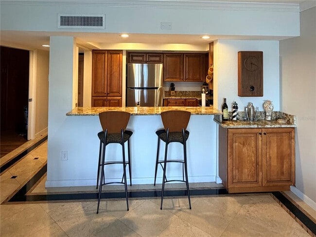 Building Photo - 5020 Bayshore Blvd