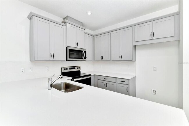 Building Photo - 11511 Sunsail Ave