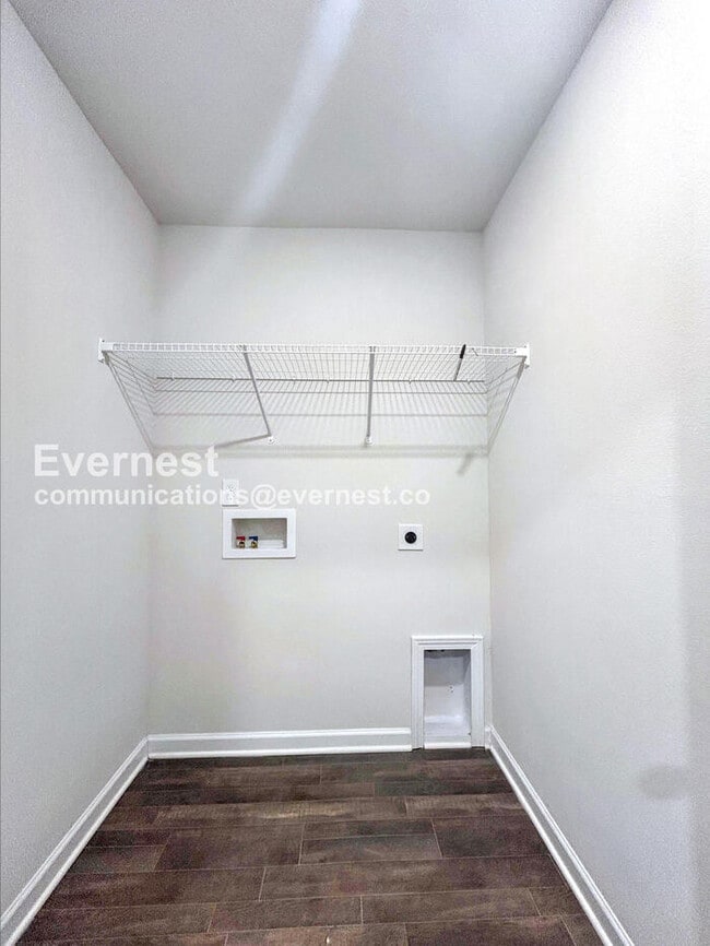 Building Photo - 550 Belcaro Dr