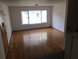 Building Photo - 1730 Stuart St