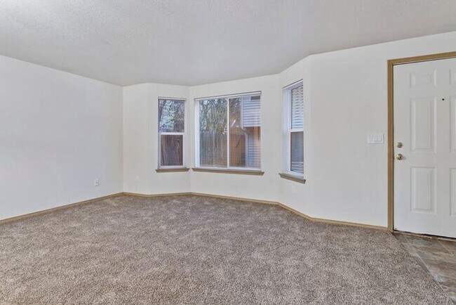 Building Photo - Now Leasing at Jonathan’s Place – Modern C...