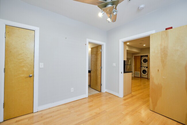 Building Photo - 5551 Illinois Ave NW