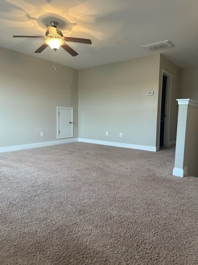 Building Photo - 103 Clovis Ct