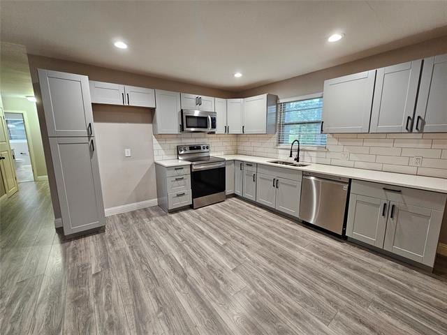 Building Photo - 800 Valley View Dr