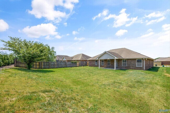 Building Photo - 104 Grantham Cir