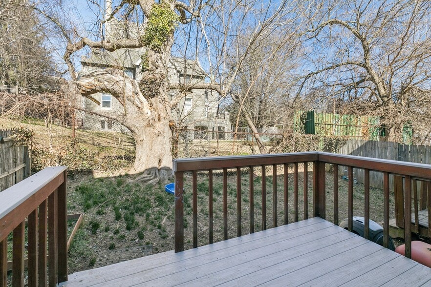 Building Photo - 3379 Frederick St