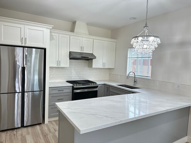 Building Photo - 1464