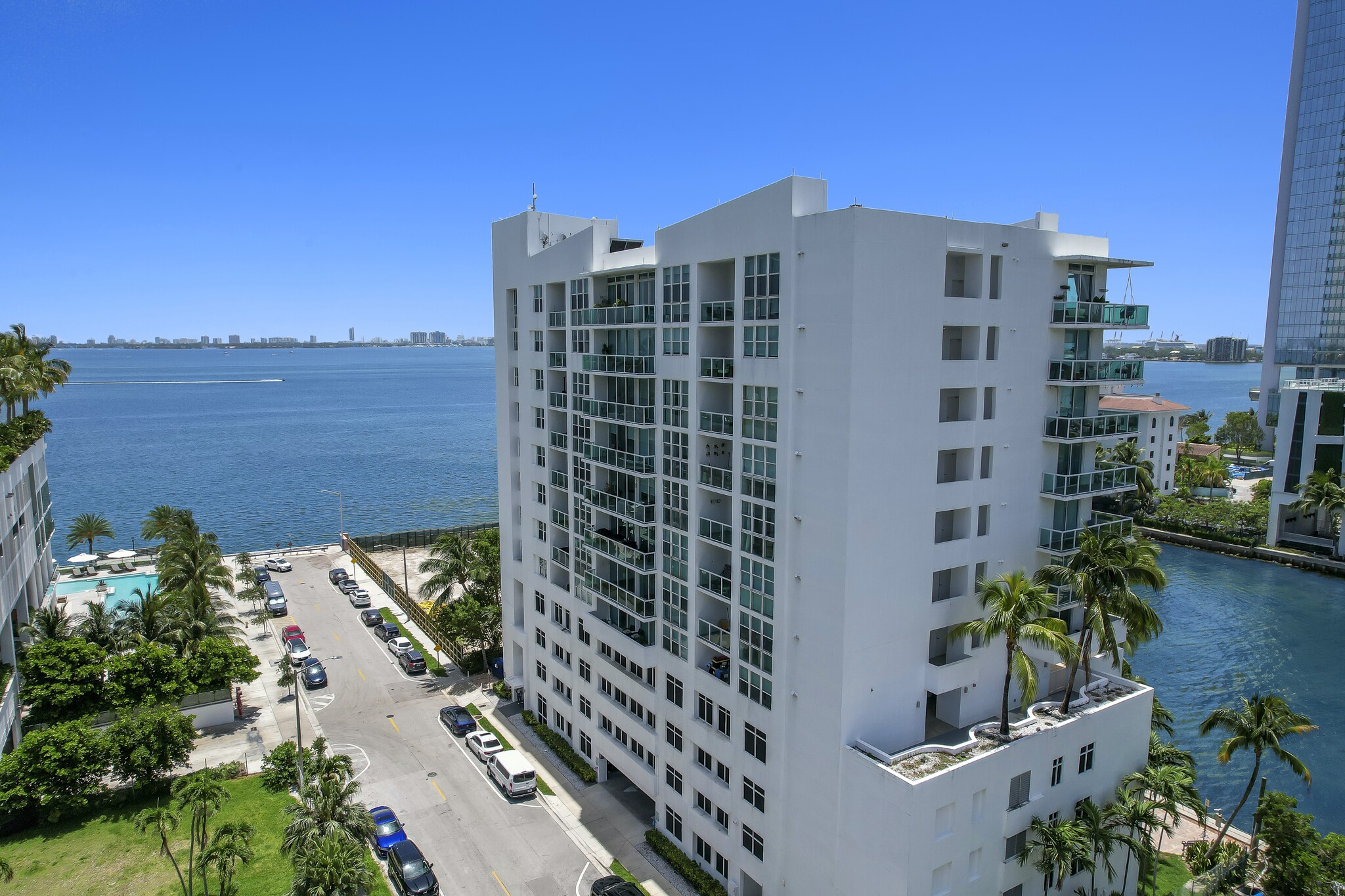 Building Photo - 500 NE 29th St