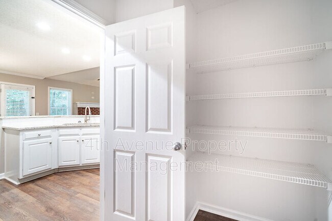Building Photo - 1266 Braves Ct